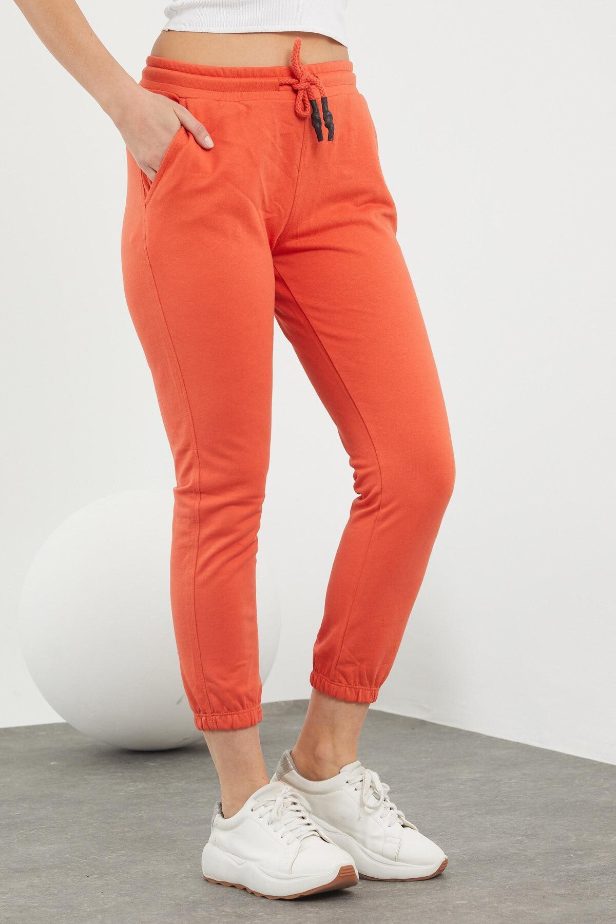 Beli ve Paçası Lastikli Cepli Bağcıklı Alt Eşofman