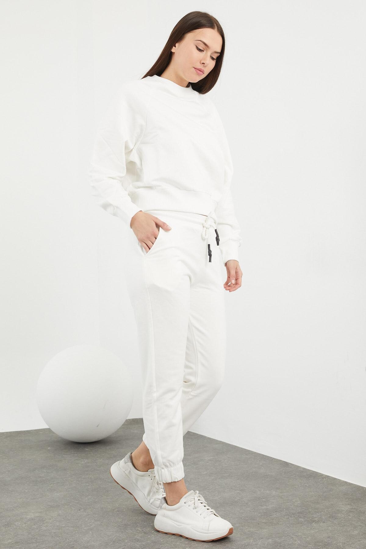 Beli ve Paçası Lastikli Düz Eşofman Takım