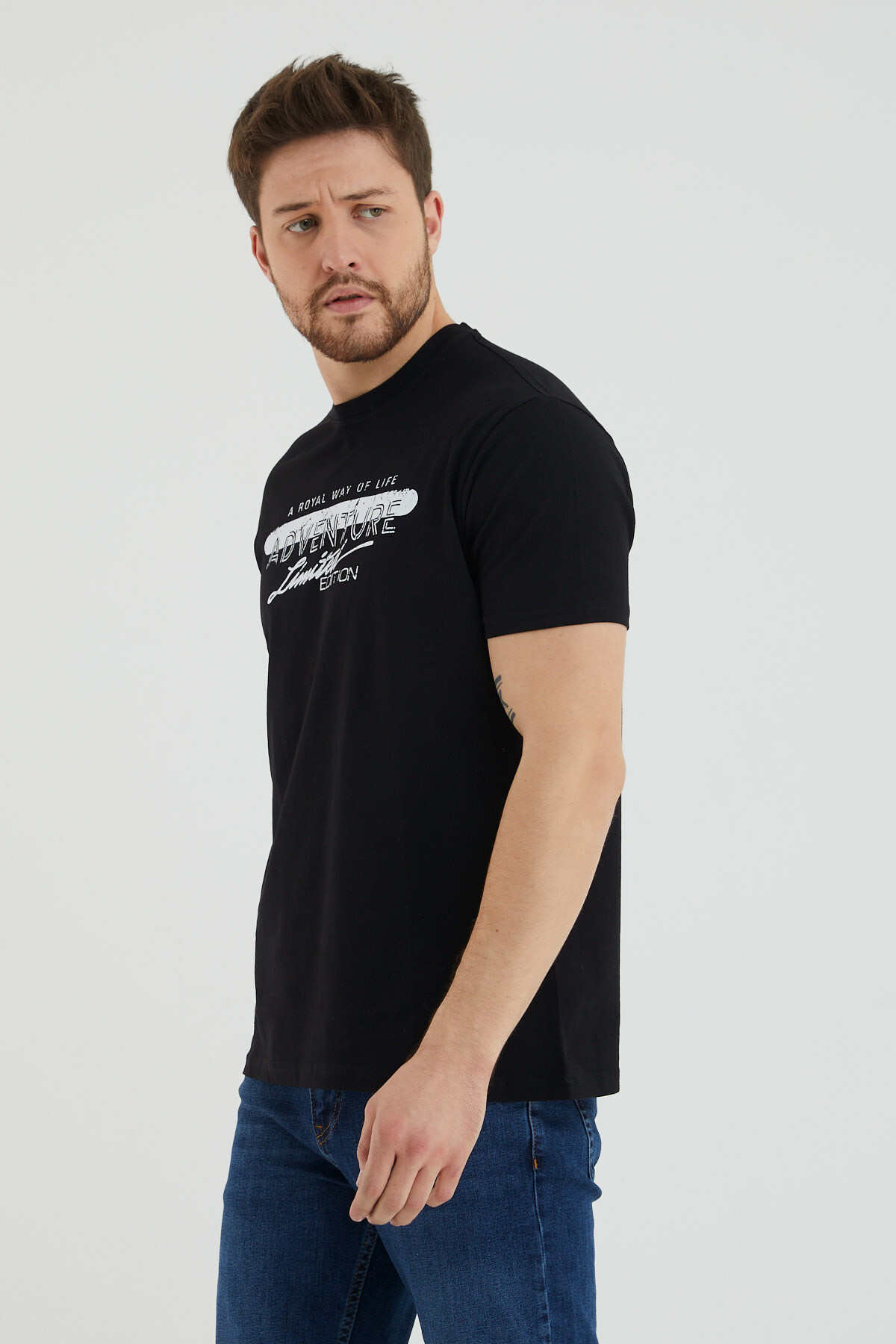 Adventure Yazılı Baskılı Bisiklet Yaka Slim Fit Tshirt