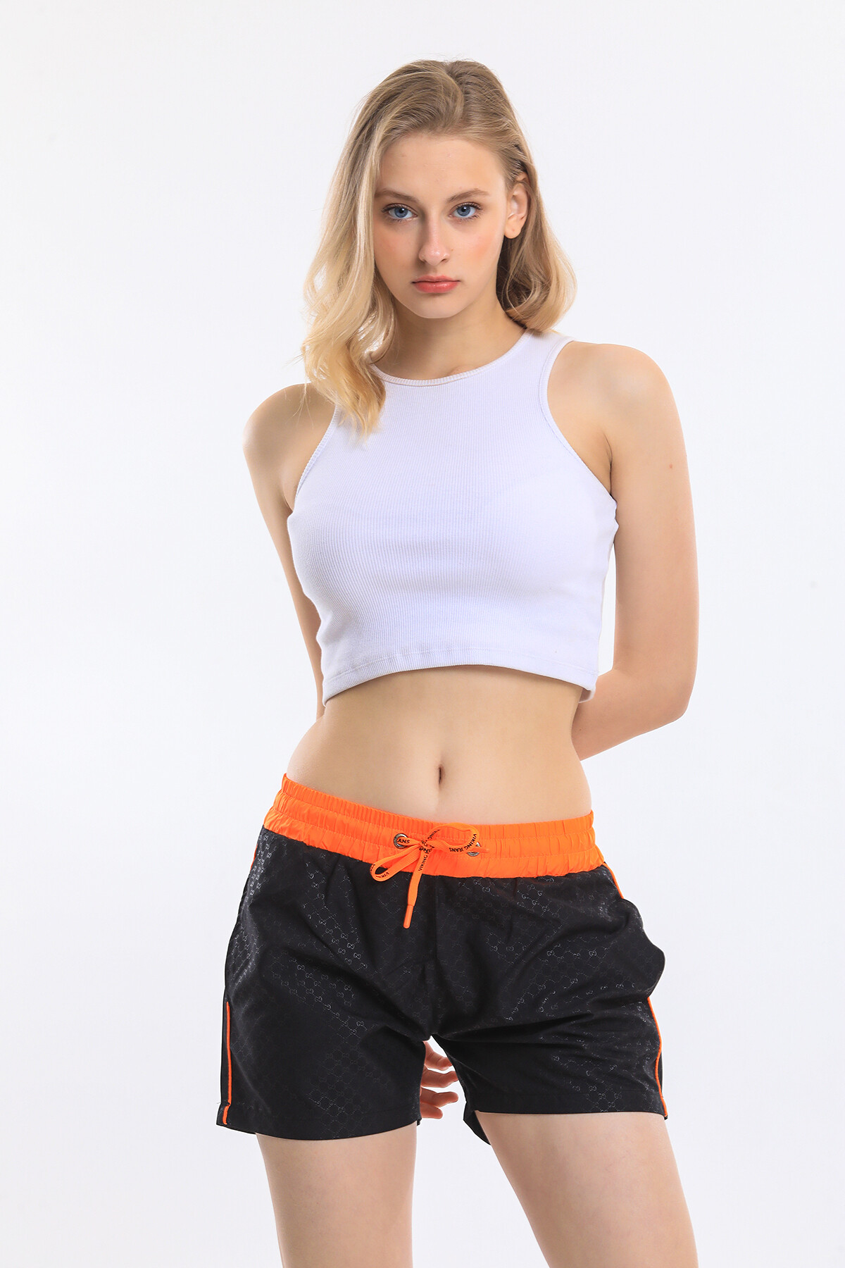 Beli Lastikli Bağcıklı Cepli Yanları Şerit Detaylı Deniz Şort
