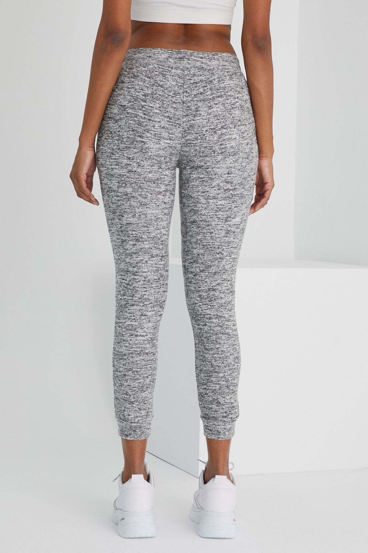 Beli ve Paçası Lastikli Cepli Alt Eşofman