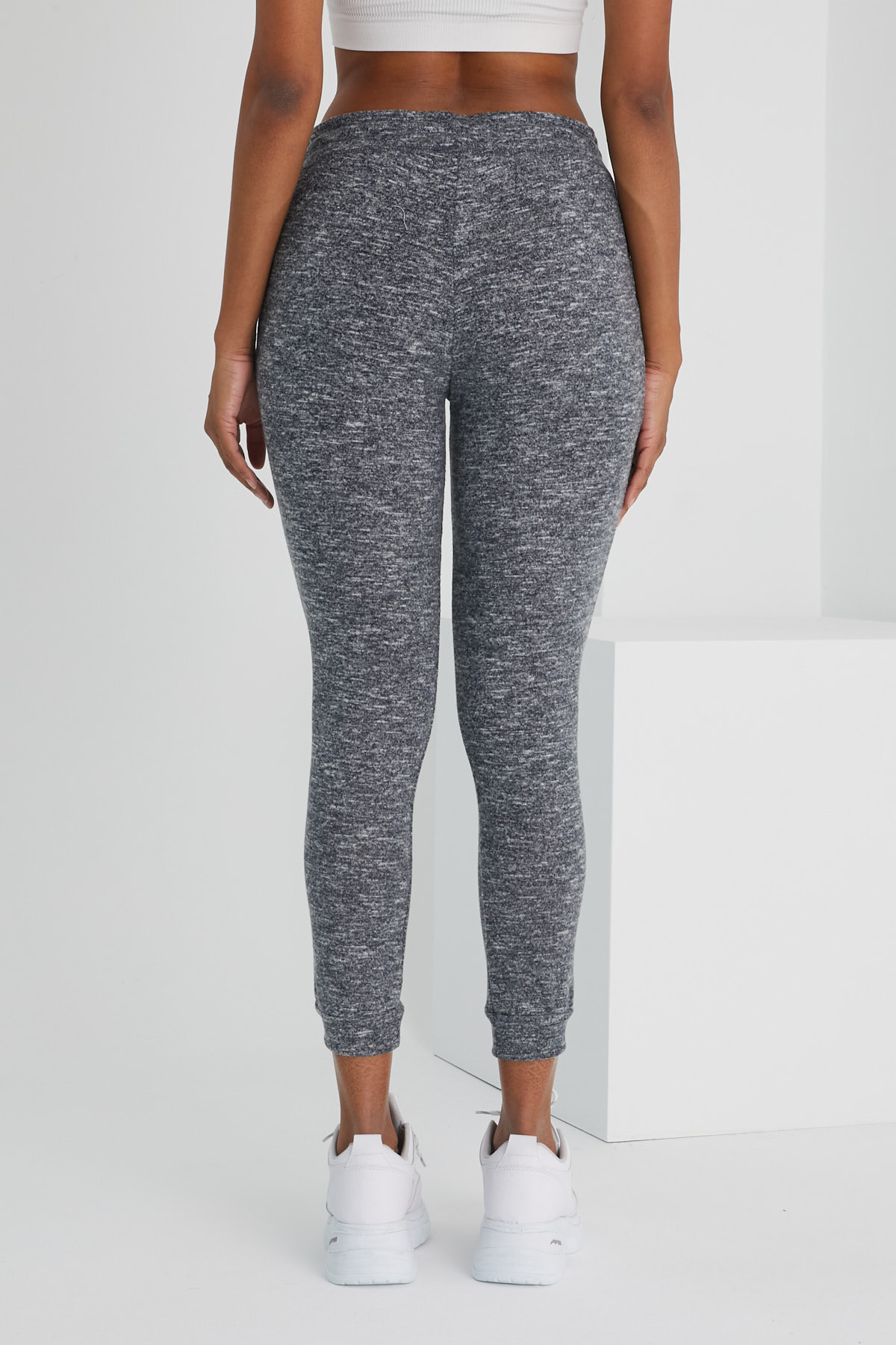 Beli ve Paçası Lastikli Cepli Alt Eşofman