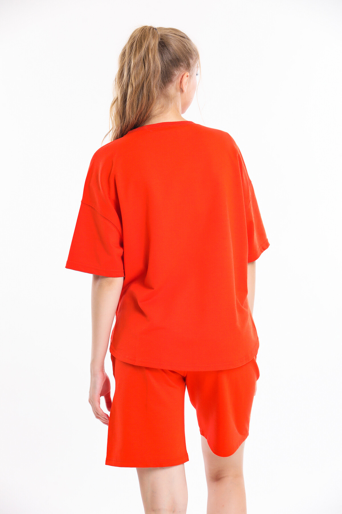 Bisiklet Yaka Eteği Yırtmaçlı Oversize Şort Takım