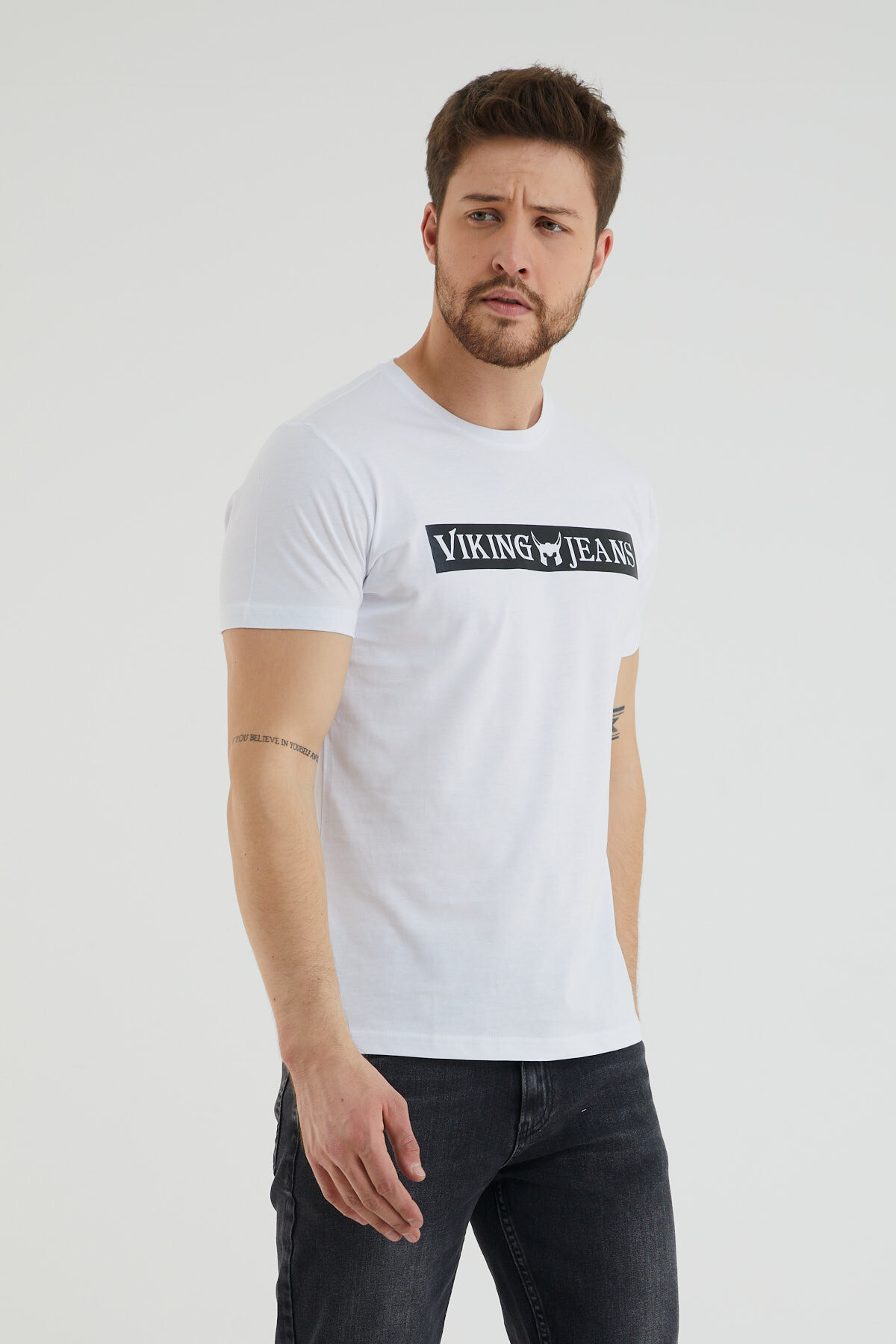 Bisiklet Yaka Viking Jeans Yazı Baskılı Tshirt