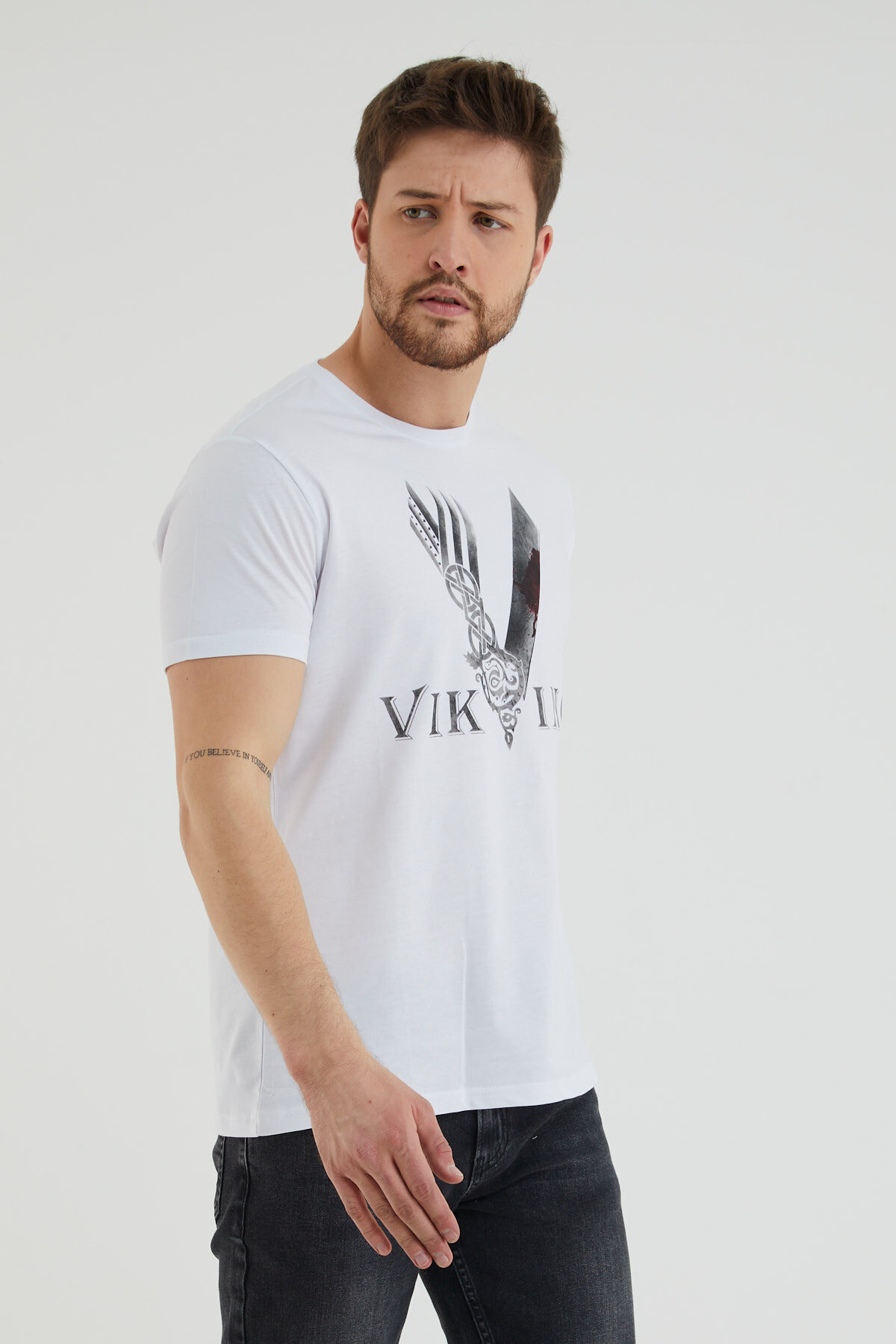 Bisiklet Yaka Viking Yazı Baskılı Tshirt