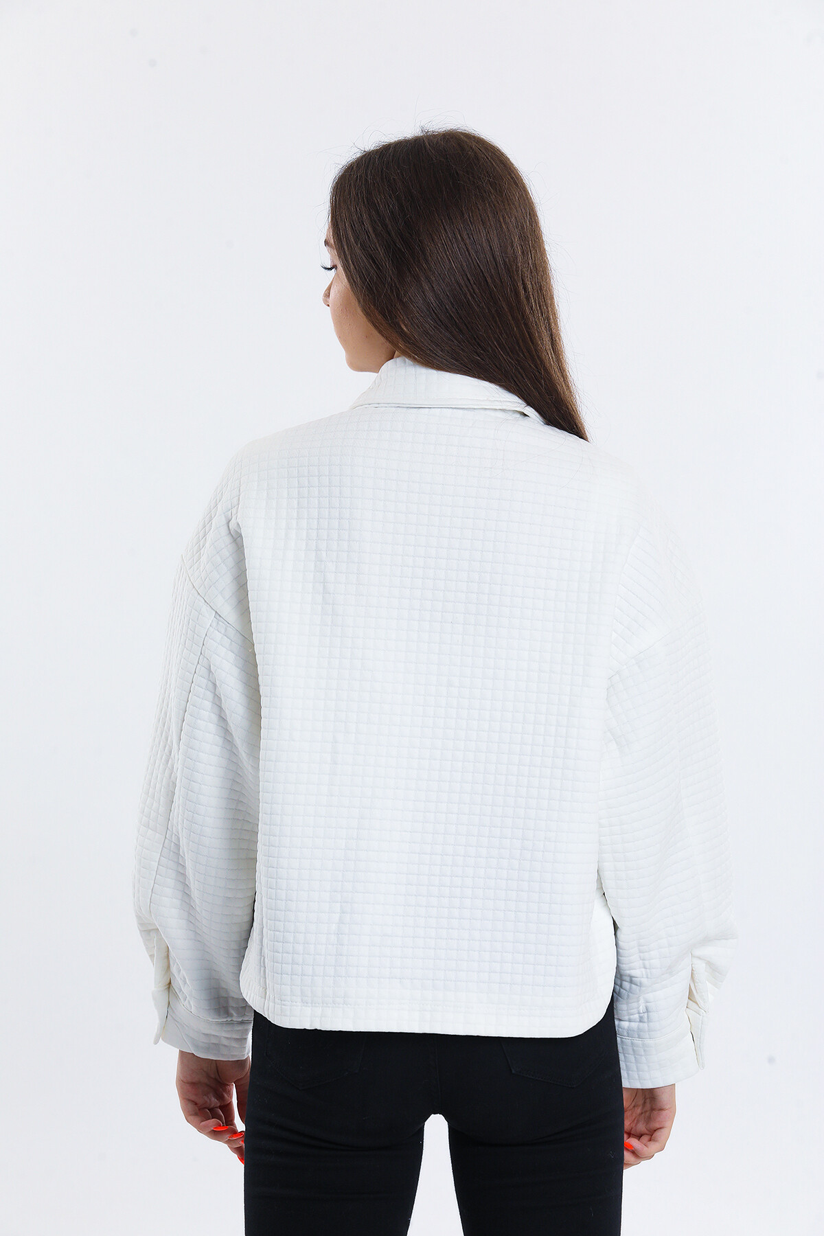 Gömlek Yaka Önü Çıtçıtlı İçi Astarlı Cepli Kapitone Görünümlü Ceket