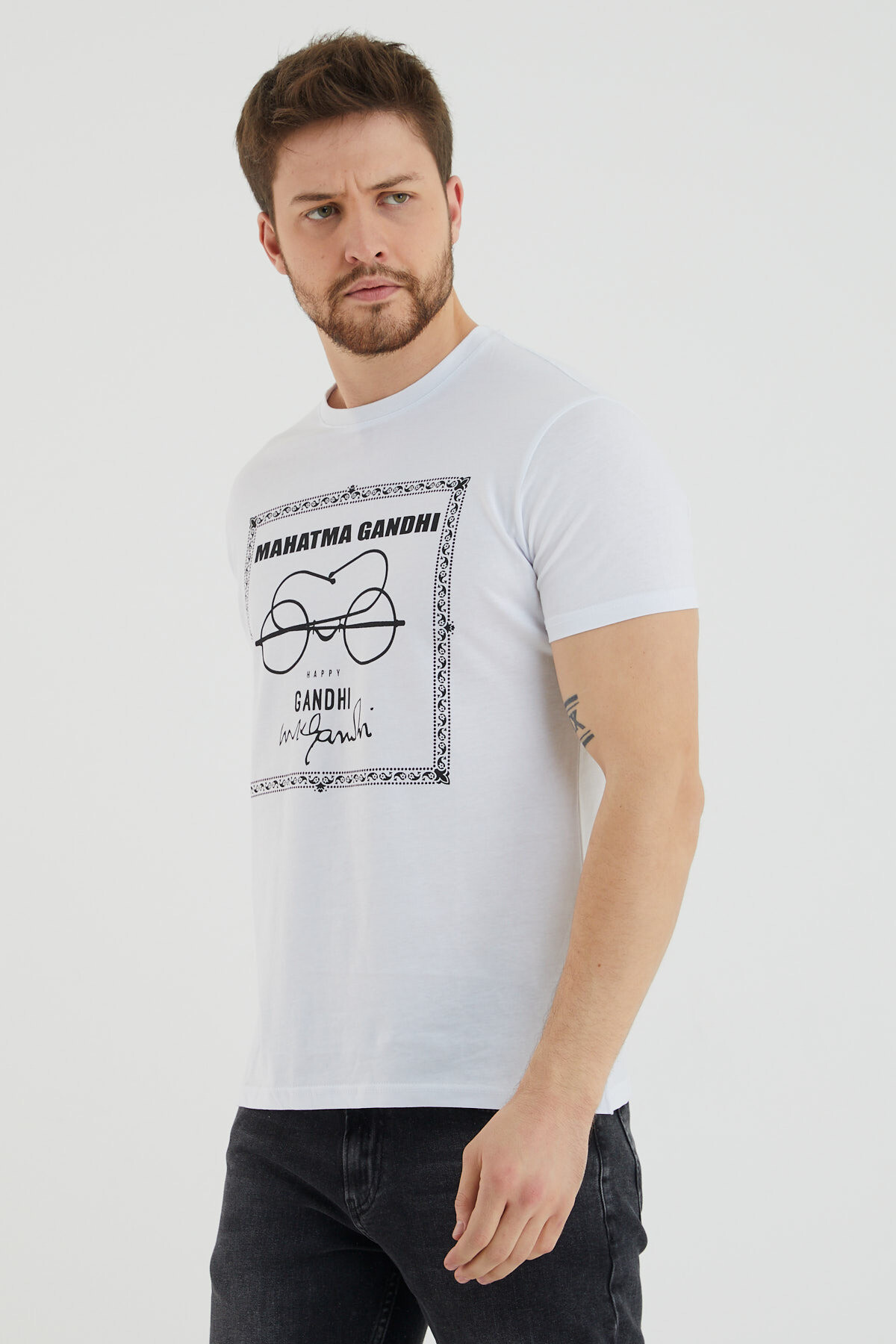 Gözlük Baskılı Bisiklet Yaka Slim Fit Tshirt