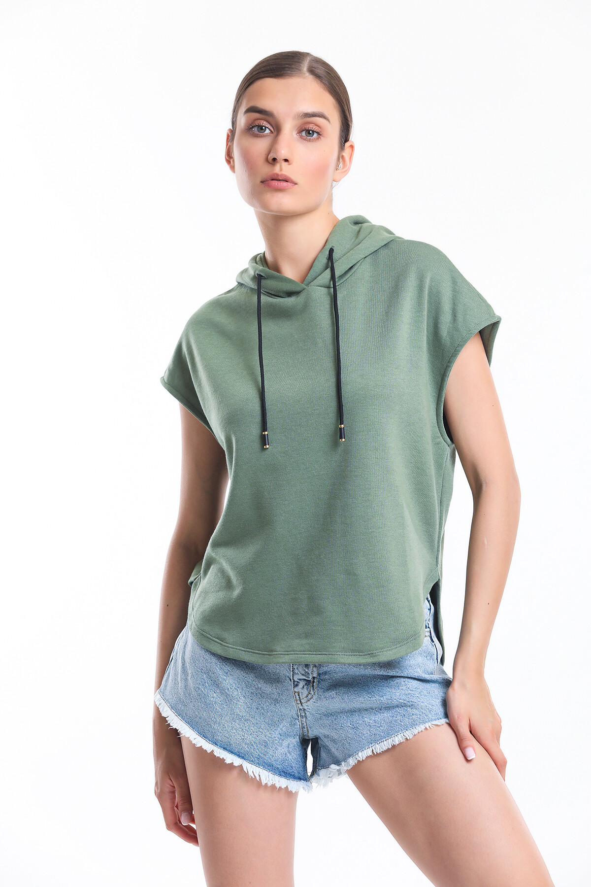 Kapuşonlu Bağcıklı Kolsuz Oversize Tişört