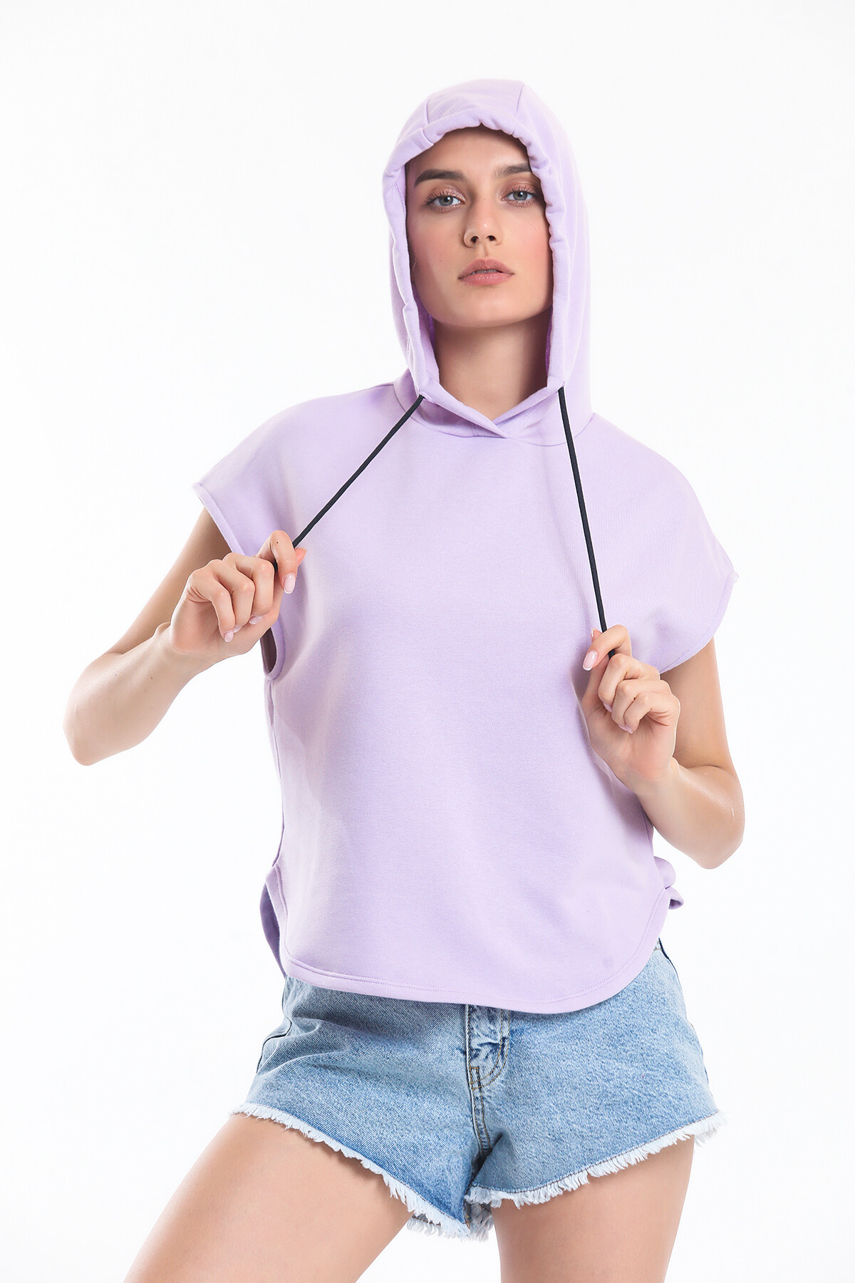 Kapuşonlu Bağcıklı Kolsuz Oversize Tişört