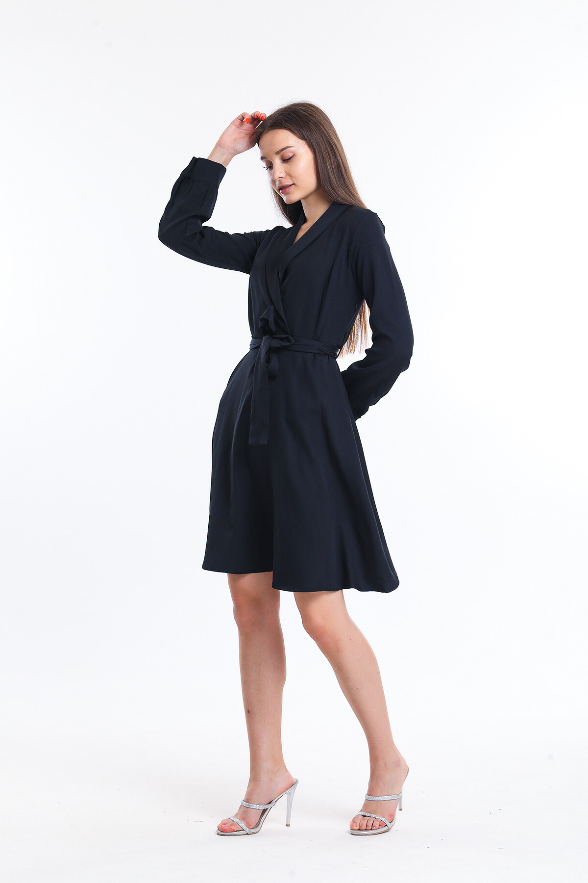 Kruvaze Yaka Yanı Fermuarlı Kuşaklı Uzun Kol Kısa Elbise