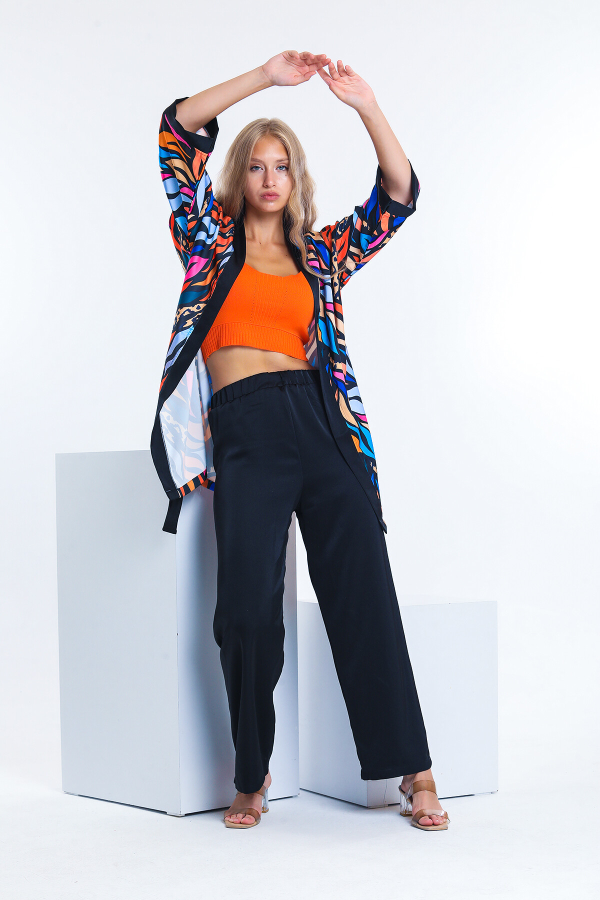 Kuşaklı Desenli Kimona Takım