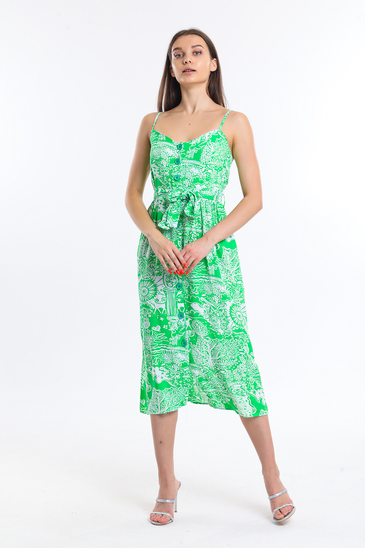 Önü Düğmeli Askılı Desenli Kuşaklı Elbise