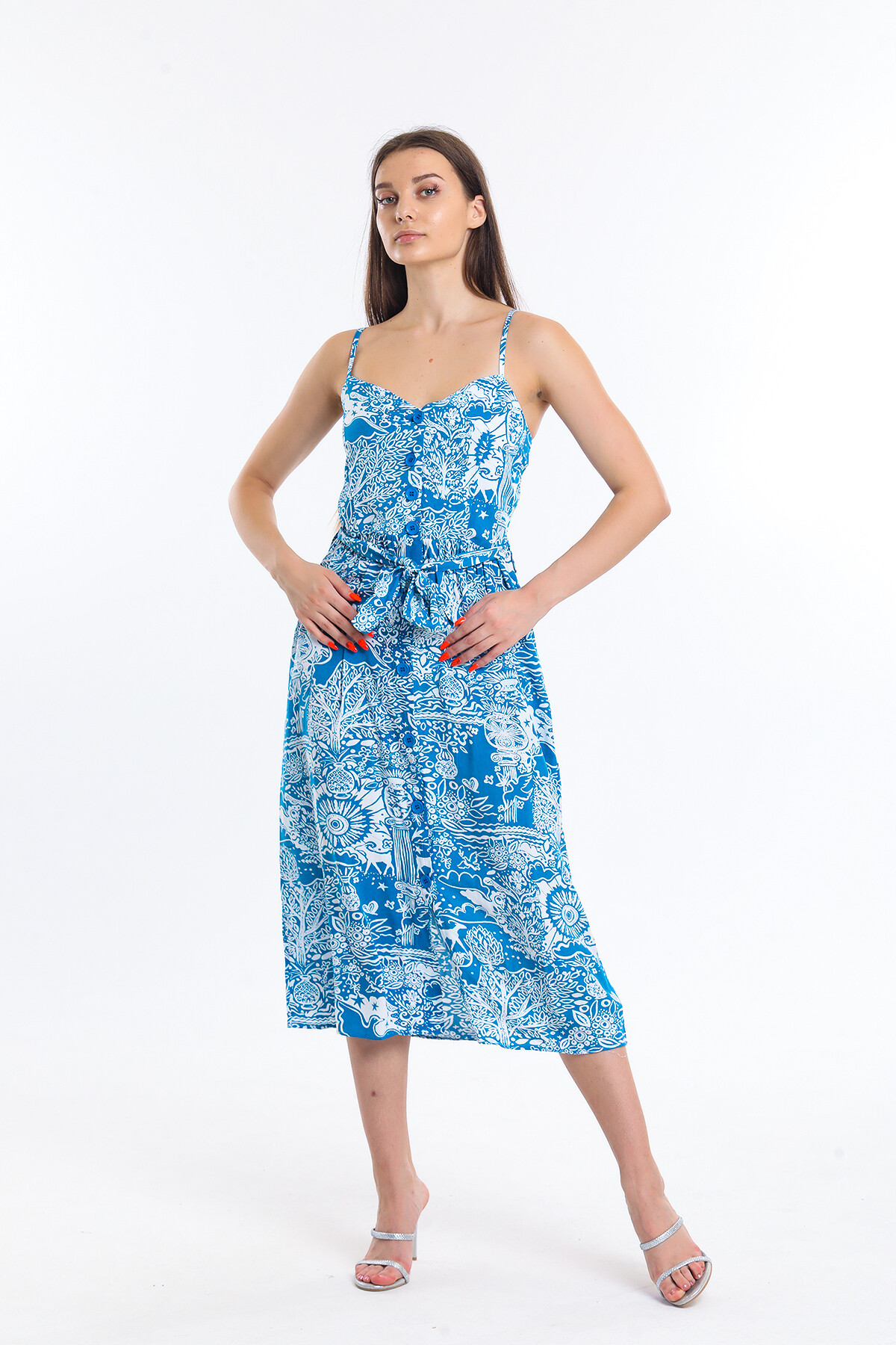 Önü Düğmeli Askılı Desenli Kuşaklı Elbise