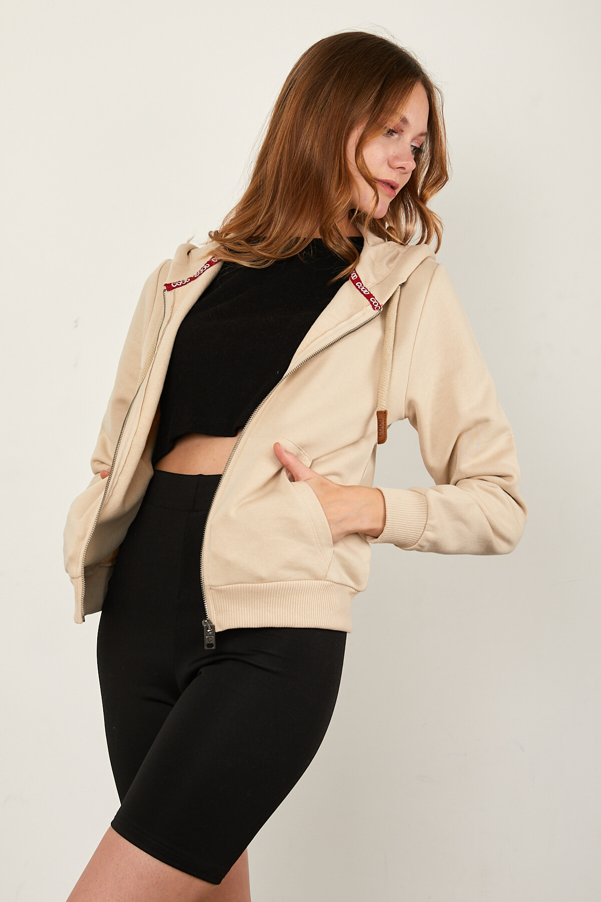 Önü Fermuarlı Kanguru Cepli Bağcıklı Kapuşonlu Sweat