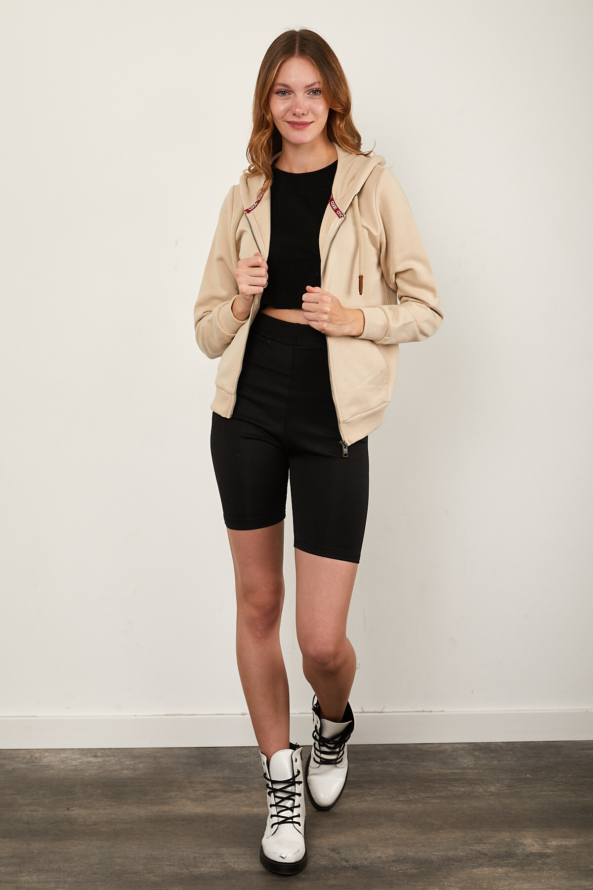 Önü Fermuarlı Kanguru Cepli Bağcıklı Kapuşonlu Sweat