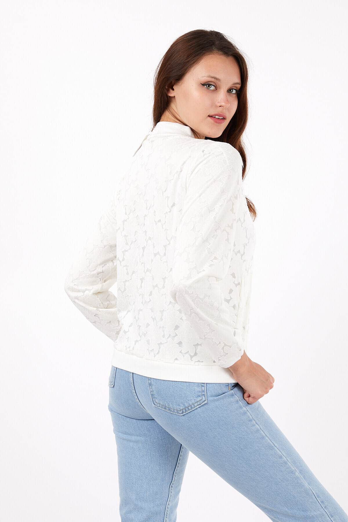 Önü Fermuarlı Yakası ve Eteği Ribanalı Bamber Ceket