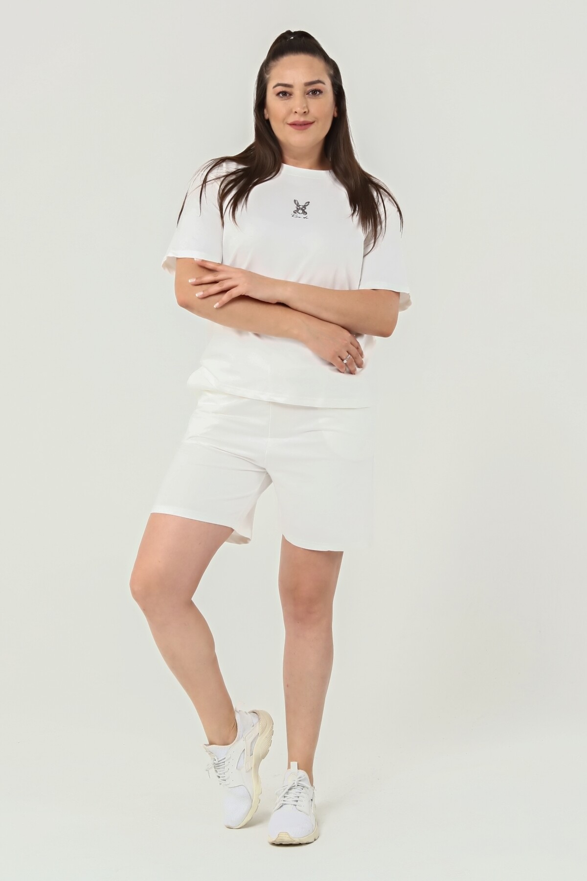 Taş İşlemeli Bisiklet Yaka Büyük Beden Şort Takım