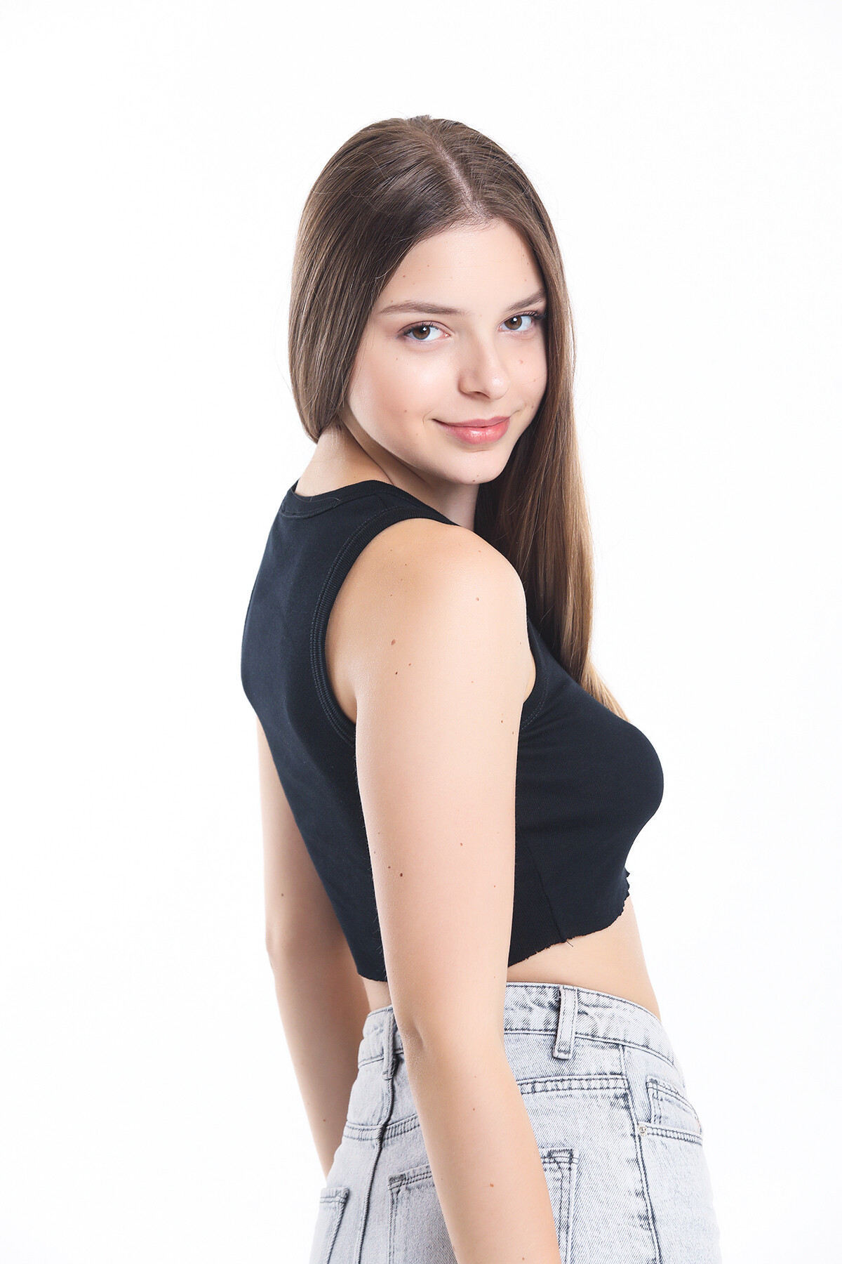 U Yaka Nakış Detaylı Kolsuz Crop Bluz