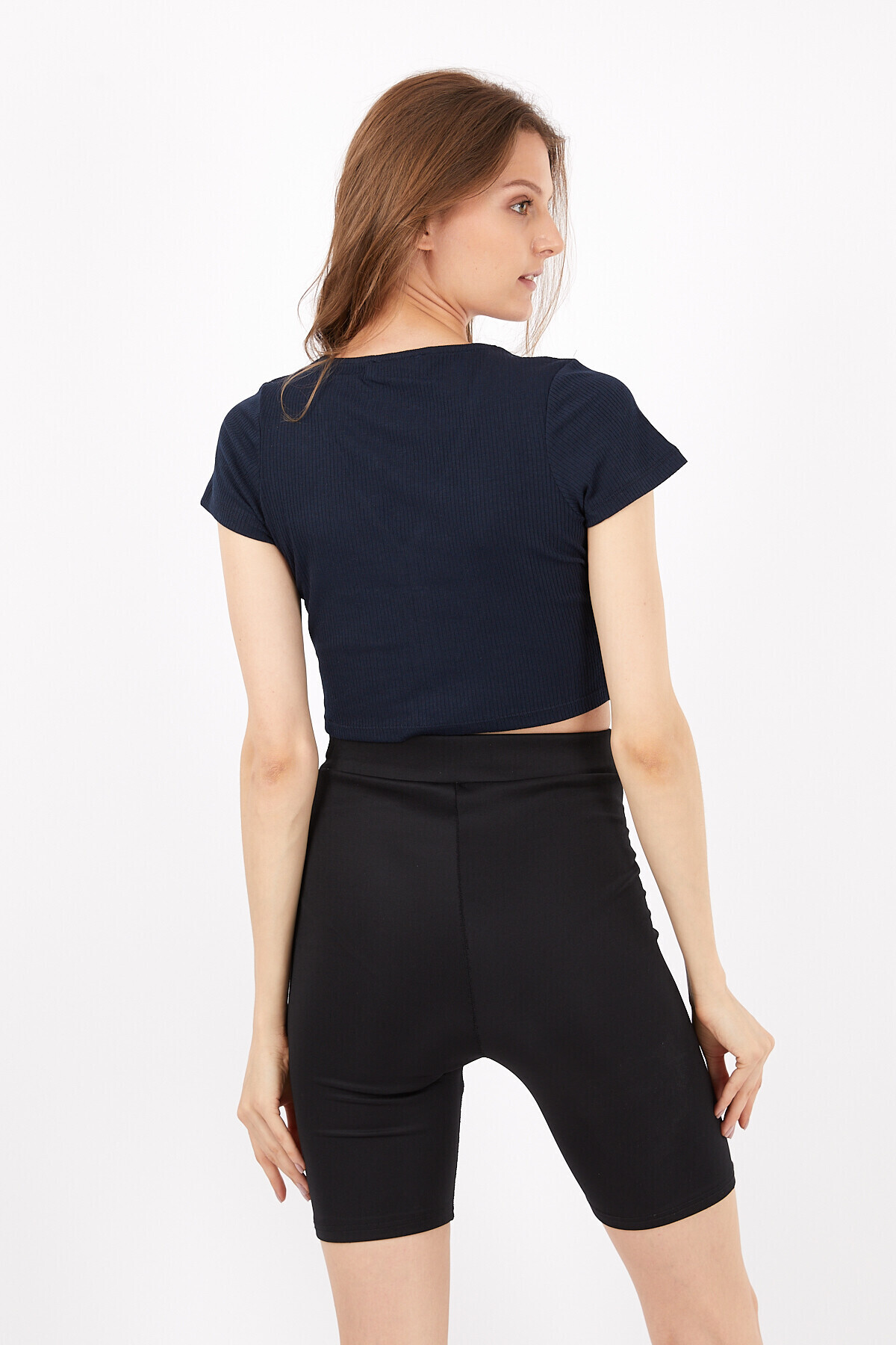 V Yaka Kısa Kol Kaşkorseli Eteği Bağcıklı Tshirt