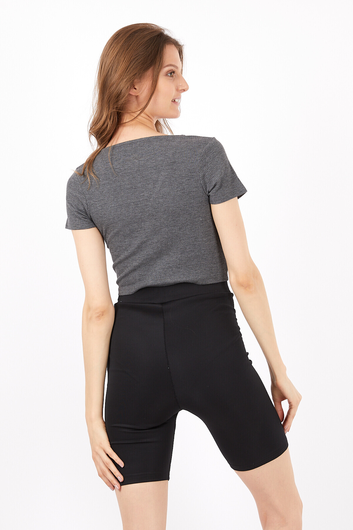 V Yaka Kısa Kol Kaşkorseli Eteği Bağcıklı Tshirt