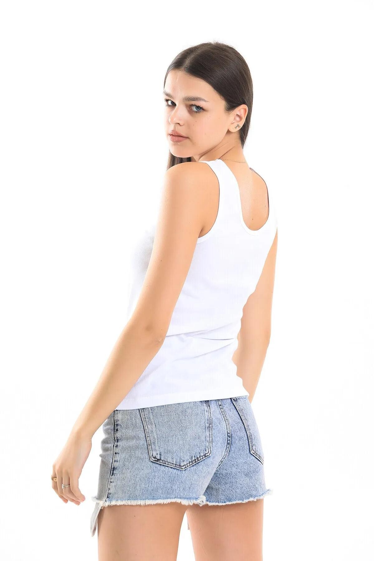 Askılı Nakış Detaylı Atlet