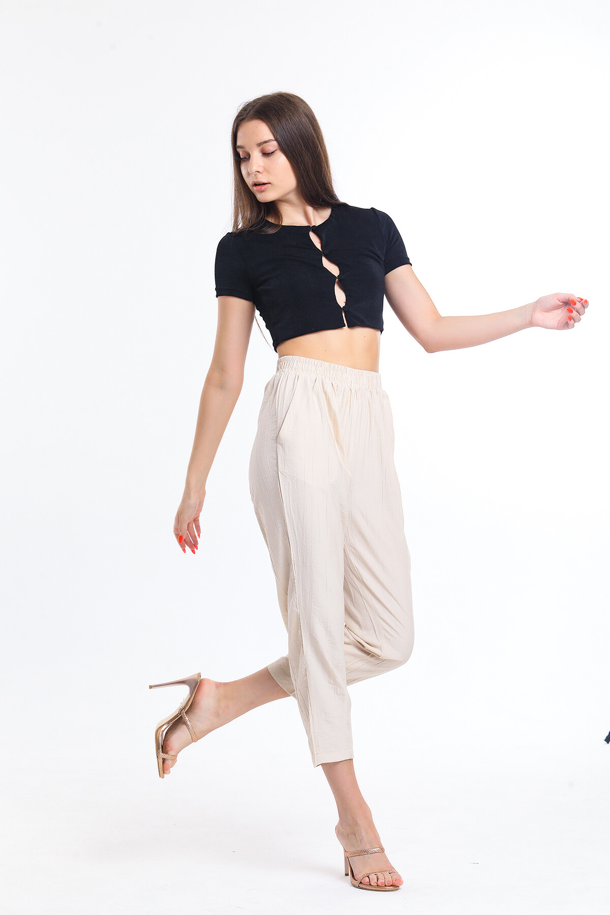 Beli Lastikli Paçası Pensli Cepli Pantolon