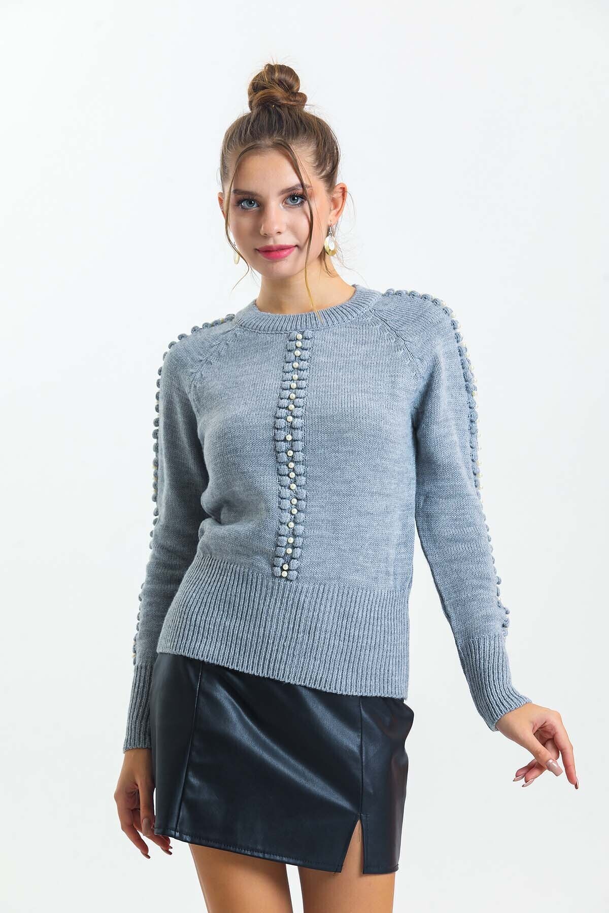 Bisiklet Yaka Boncuk Detaylı Kazak