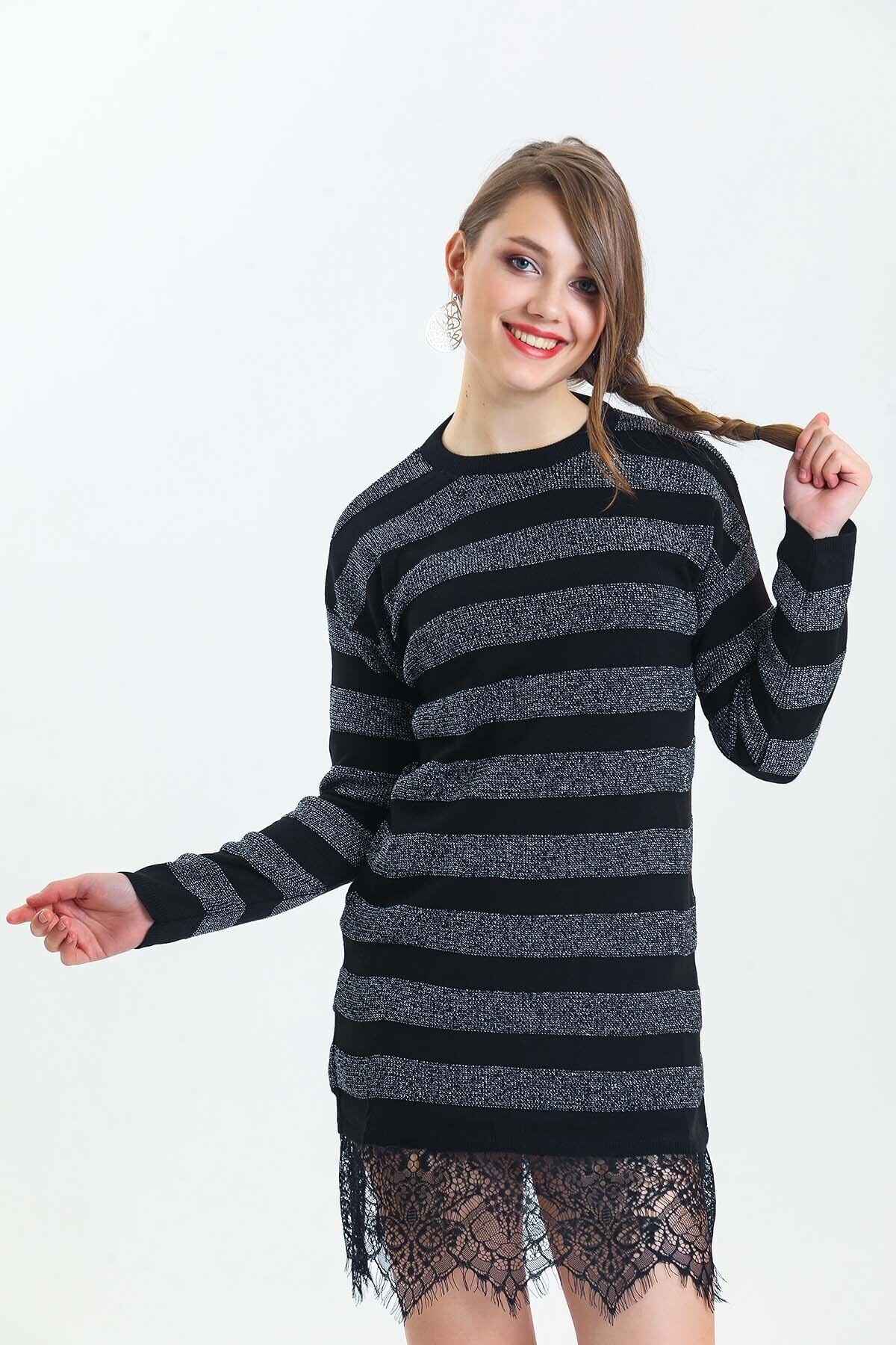 Bisiklet Yaka Eteği Dantelli Çizgili Simli Triko Elbise