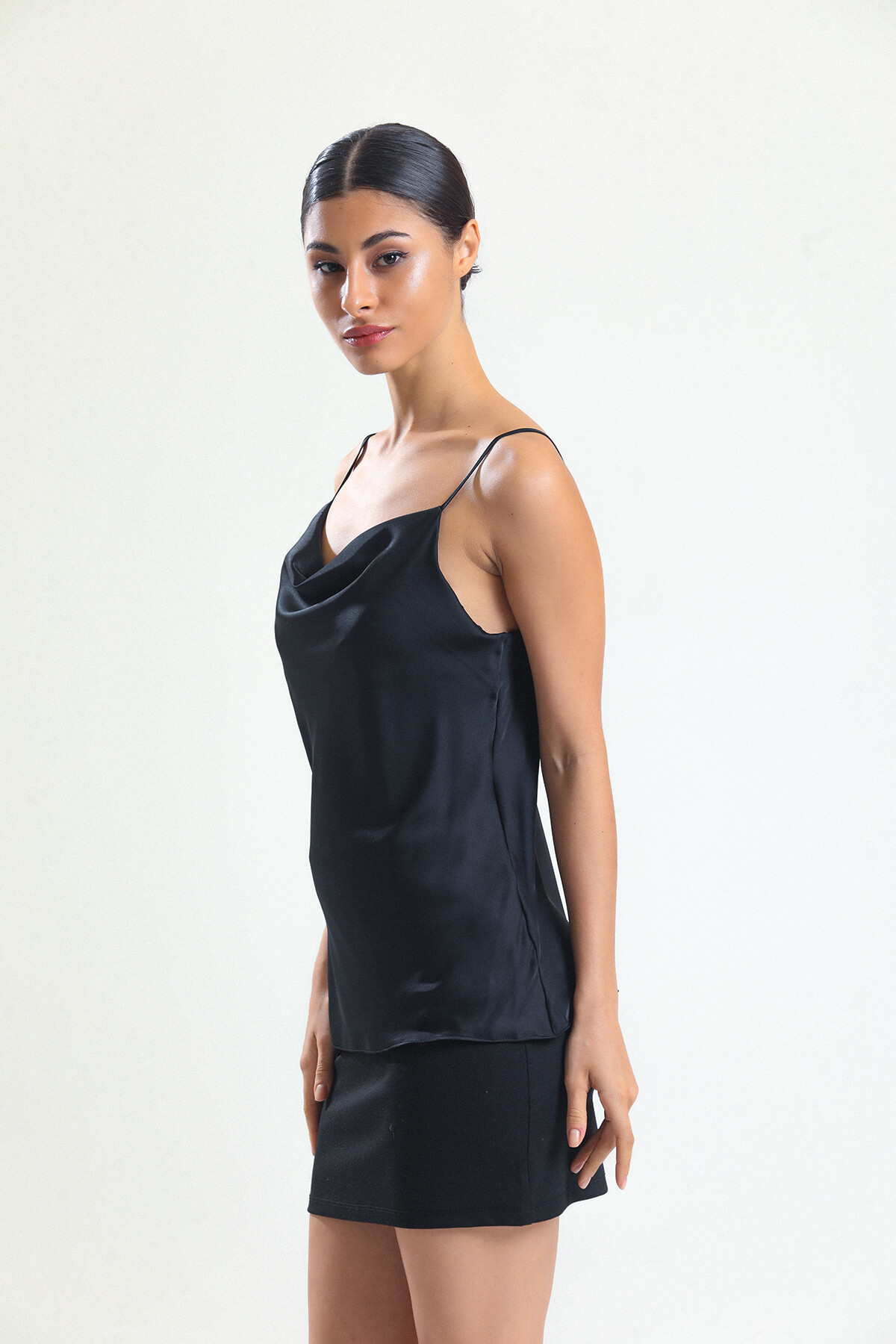 KADIN Askılı Saten Bluz