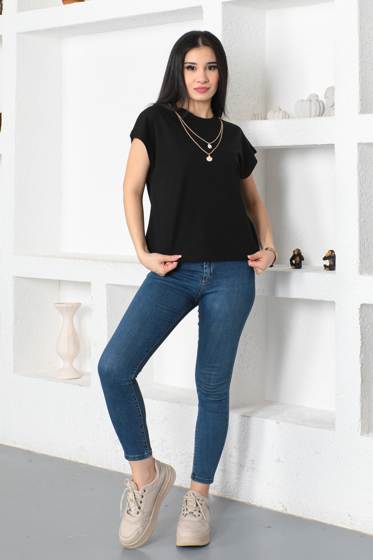 KADIN Kolyeli Kolsuz Bisiklet Yaka Salaş Tişört