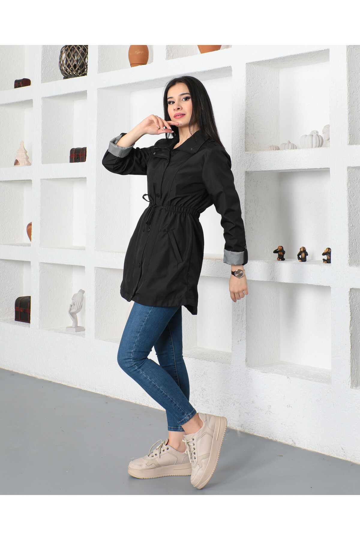 KADIN Önü Çıtçıt Detaylı Fermuarlı Beli Bağcıklı Kolları Katlamalı İçi Astarlı Trençkot