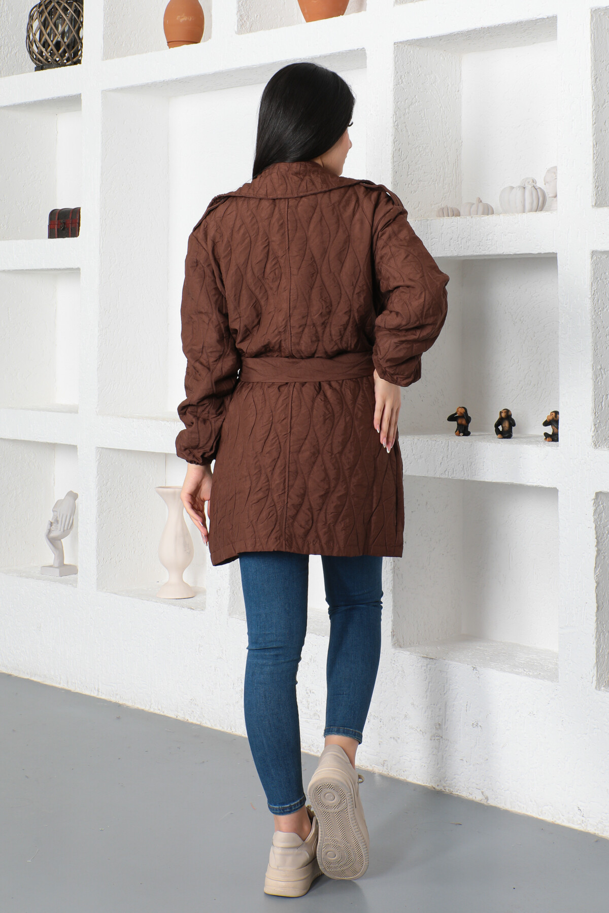 KADIN Önü Düğmeli Kolları Lastikli Kuşaklı Uzun Trençkot