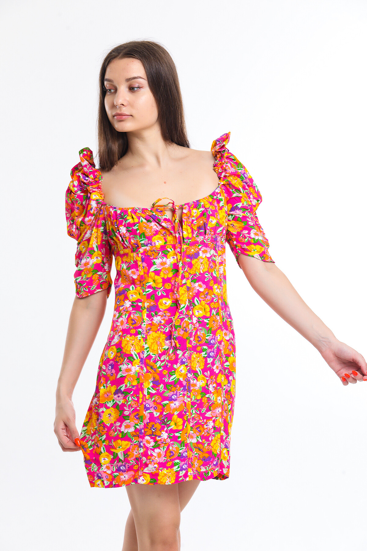 Sırtı Fermuarlı Balon Kol İçi Astarlı Bağcık Detaylı Çiçek Desenli Büzgülü Kısa Elbise