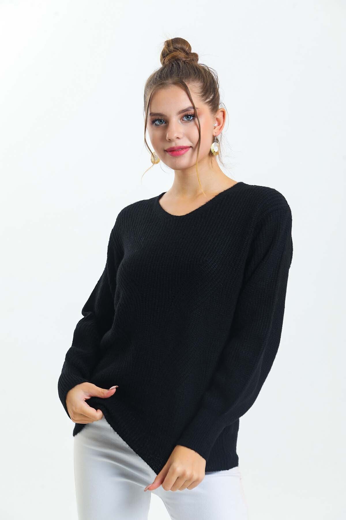 V Yaka Arkası Delikli Balon Kol Triko Kazak