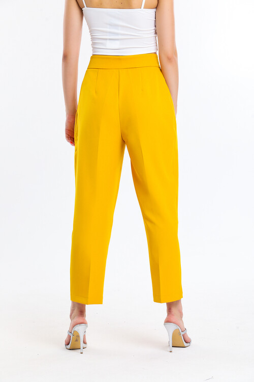 Beli Düğmeli Pensli Havuç Pantolon