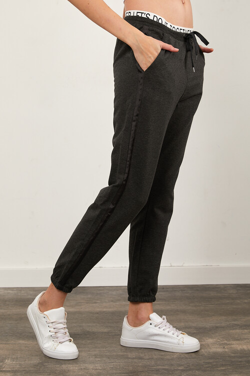 Beli Lastik Detaylı Yanı Şeritli Paçası Lastikli Alt Eşofman