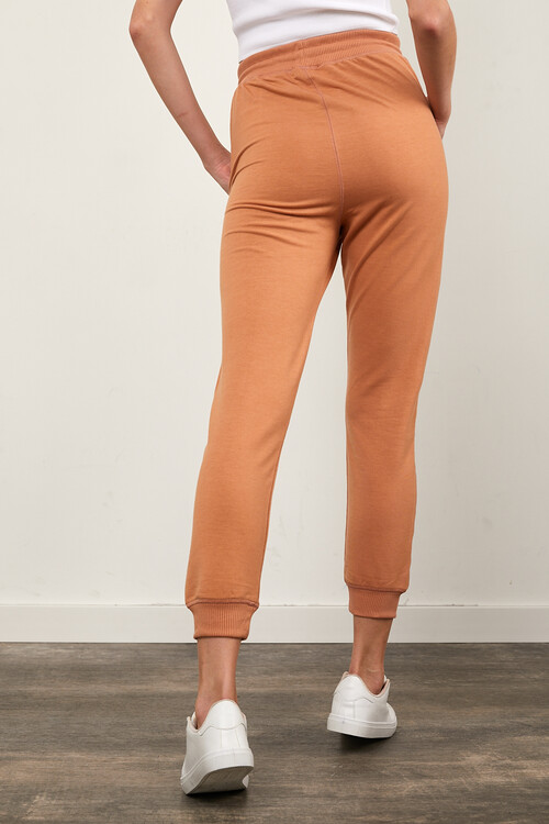 Beli ve Paçaları Lastikli Cepli Karyokalı Alt Eşofman