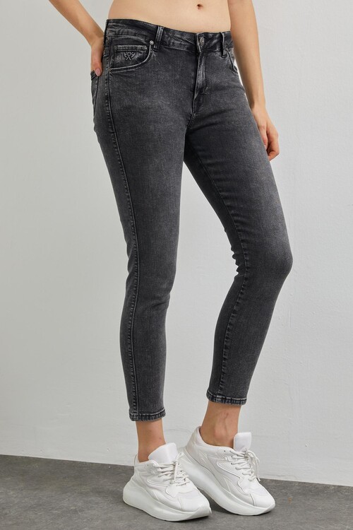 Dar Paça Yüksekbel Kot Pantolon