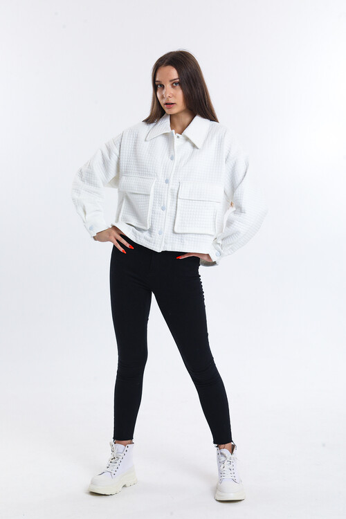 Gömlek Yaka Önü Çıtçıtlı İçi Astarlı Cepli Kapitone Görünümlü Ceket