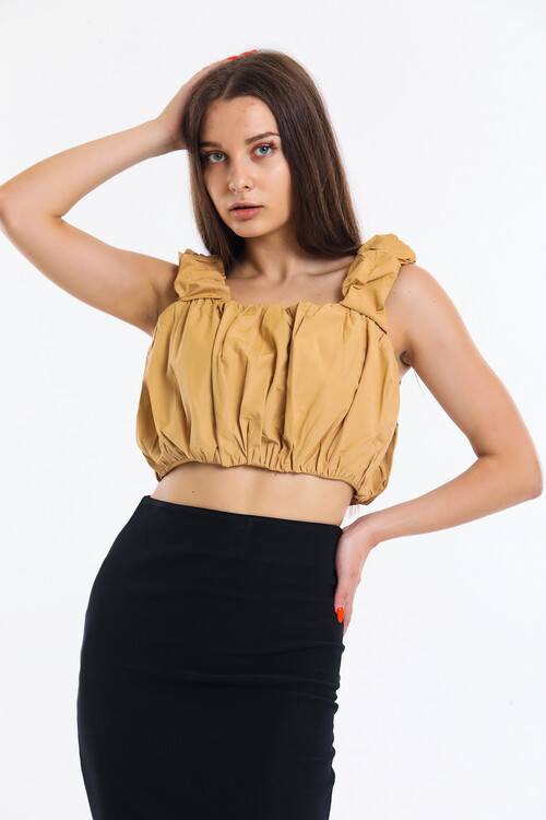 Önü Düğmeli Askılı Büzgülü Crop Bluz