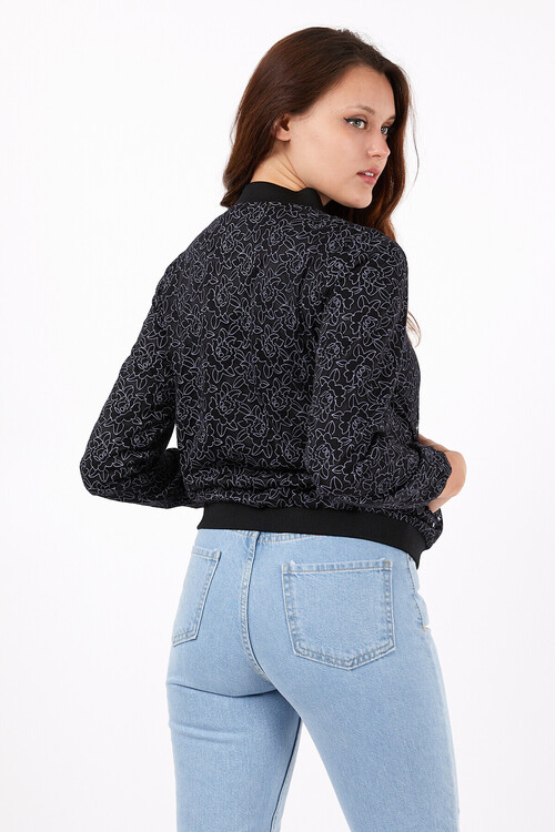 Önü Fermuarlı Yakası ve Eteği Ribanalı Bamber Ceket