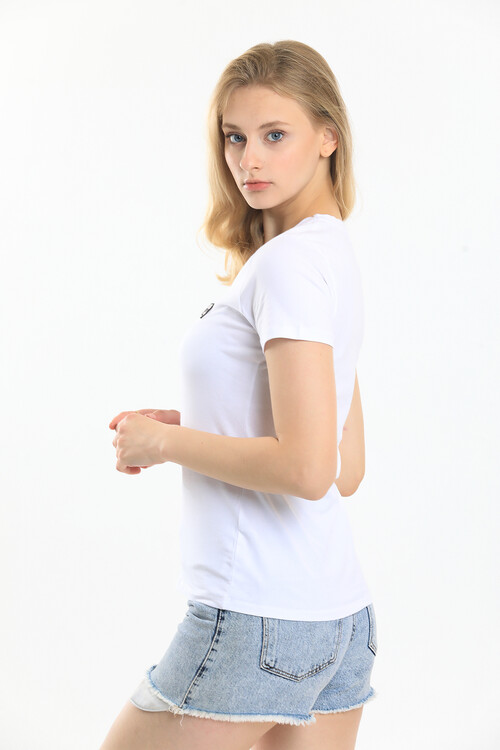 V Yaka Armalı Tişört