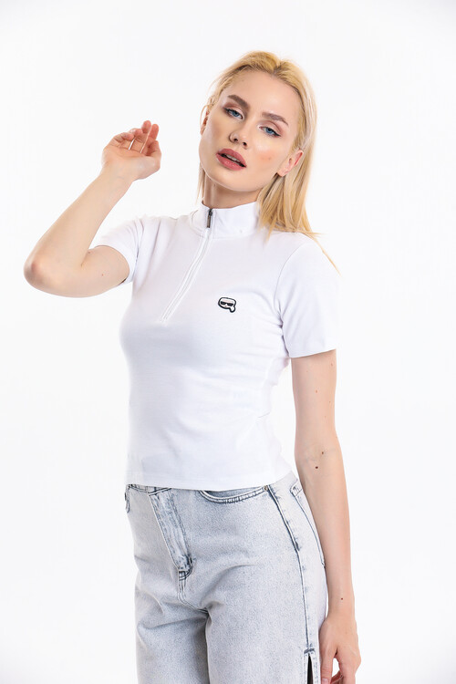 Yakası Fermuarlı Armalı Bluz