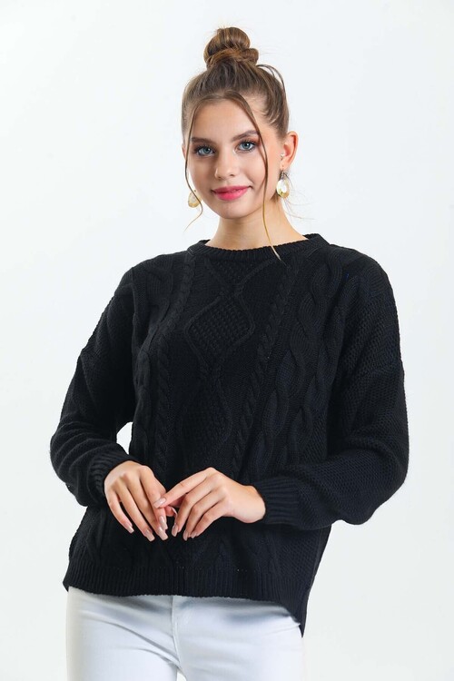 Önü Saç Örgülü Arkası Yırtmaçlı Bisiklet Yaka Örgülü Salaş Kazak