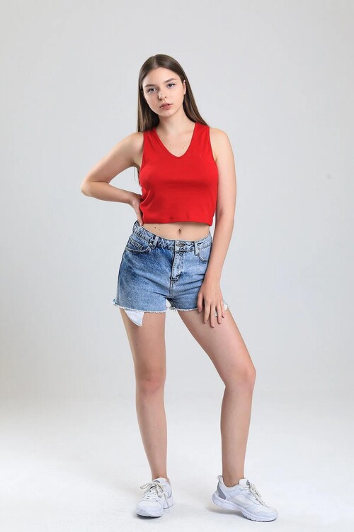 U Yaka Nakış Detaylı Atlet