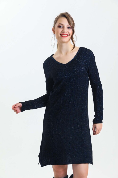 V Yaka Uzun Kol Simli Triko Elbise