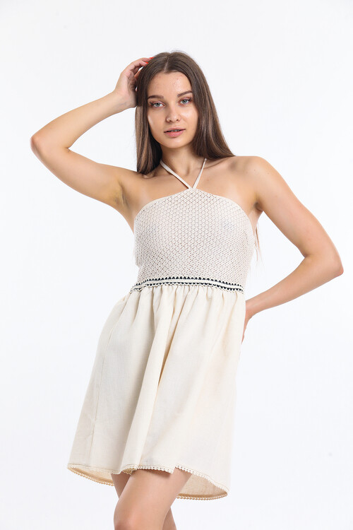 Yakası Bağcık Detaylı İçi Astarlı Güpürlü Kısa Elbise