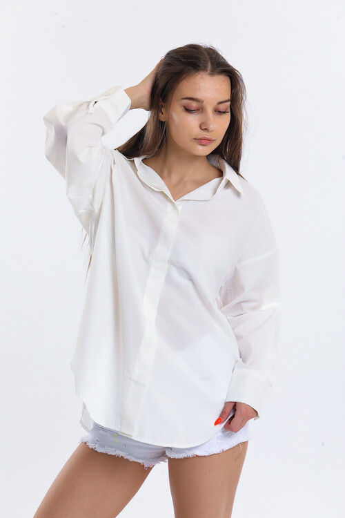 Yanları Yırtmaçlı Uzun Kol Oversize Gömlek