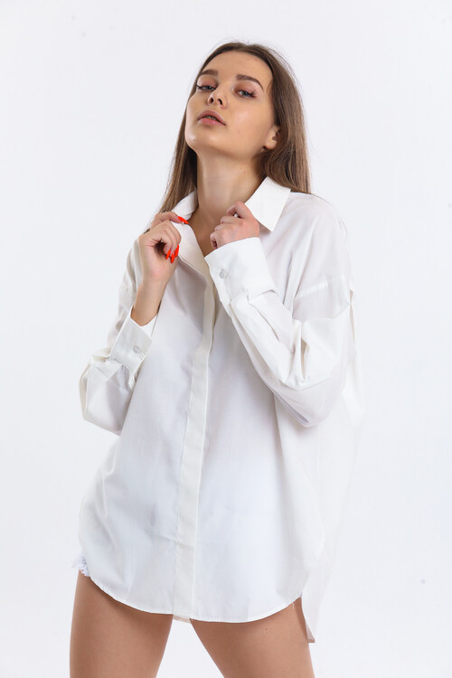 Yanları Yırtmaçlı Uzun Kol Oversize Gömlek