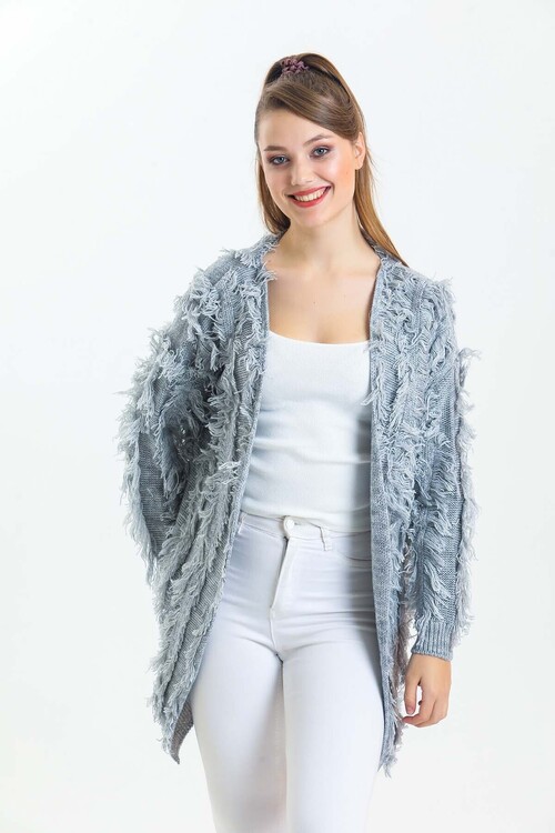 Yarasa Kol Püsküllü Triko Hırka